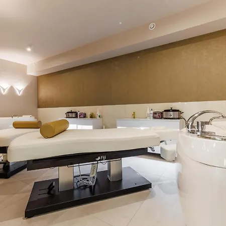 Olymp Iv كولوبرزيغ